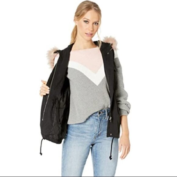 Nwot BB Dakota Black Get Your Swagger On Vest Faux  Fur Trim Hood Size XS - Picture 5 of 16